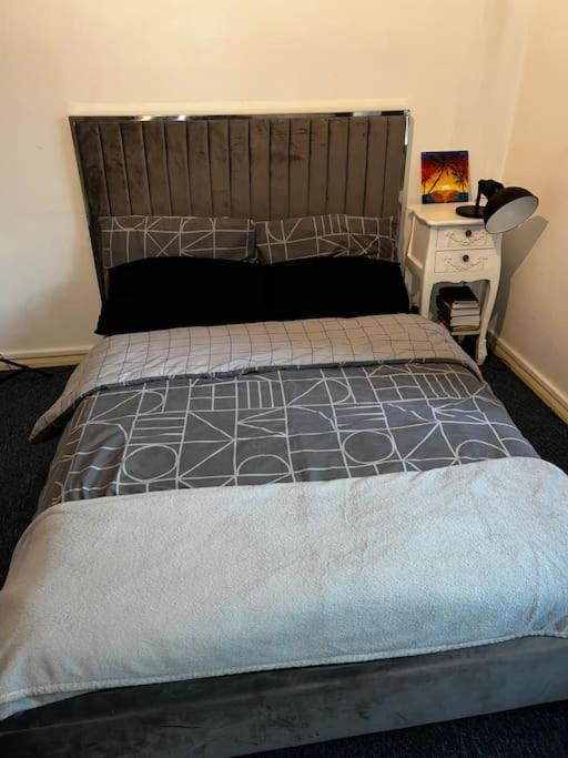 1-Bed Flat With Fast Wi-Fi In Prime Location 15Mins From Central London Londres Exterior foto