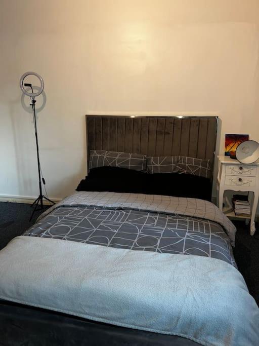 1-Bed Flat With Fast Wi-Fi In Prime Location 15Mins From Central London Londres Exterior foto