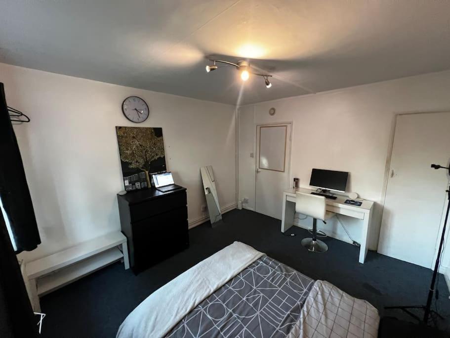 1-Bed Flat With Fast Wi-Fi In Prime Location 15Mins From Central London Londres Exterior foto
